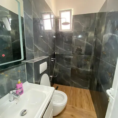 Apartments Tini Ksamil アパート *
